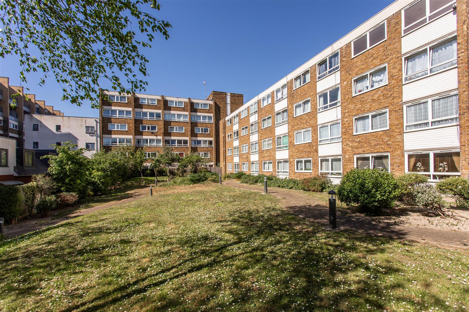 1 bed property in Southern Grove, Mile End